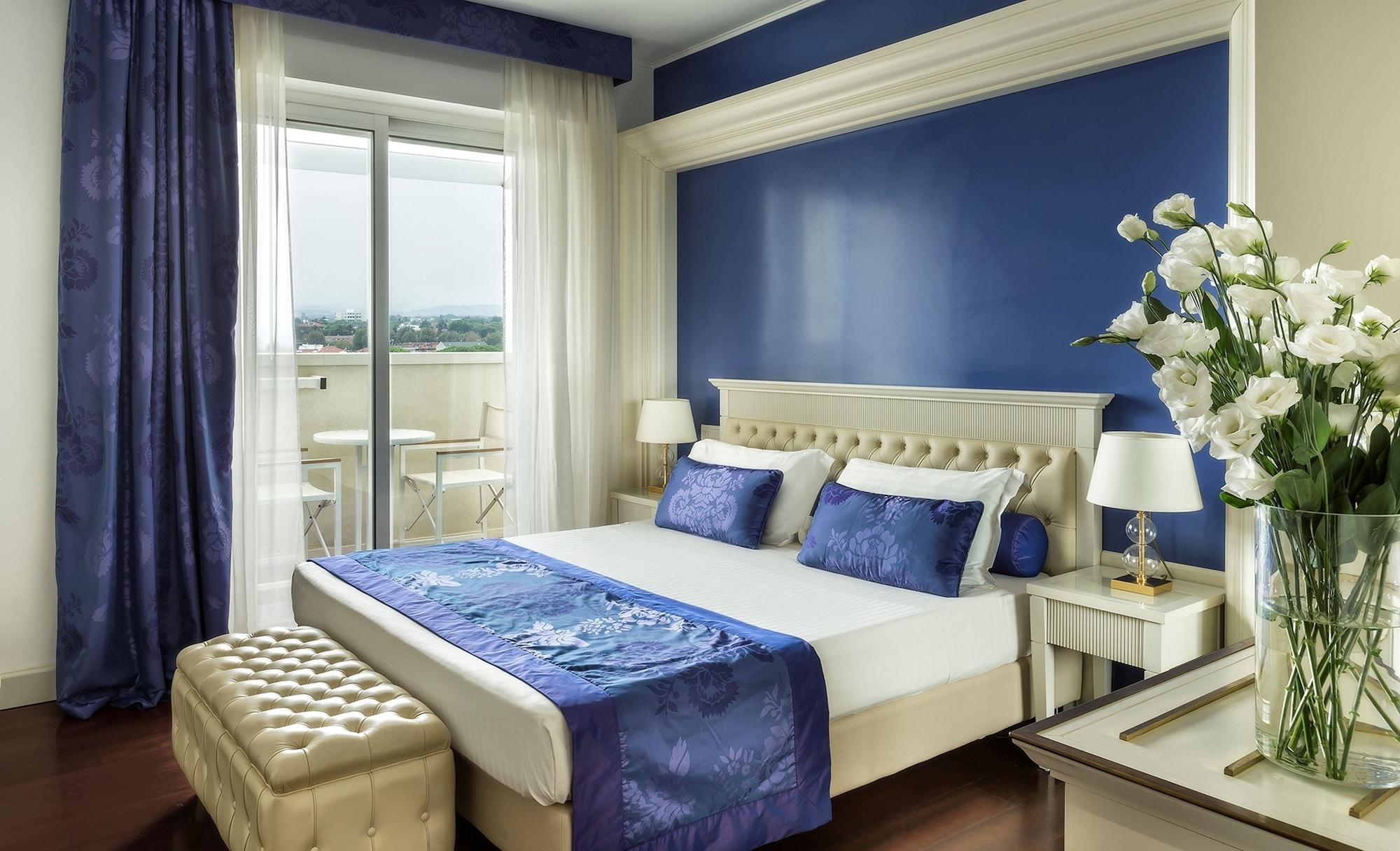 Hotel Tiffany'S ริชโชเน ภายนอก รูปภาพ