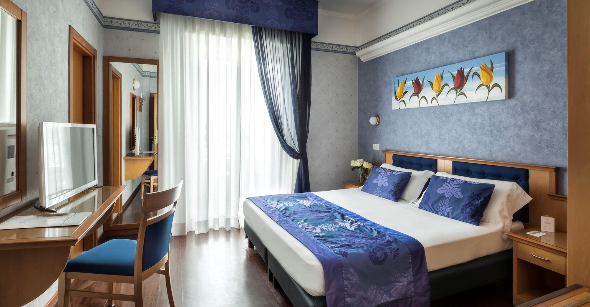 Hotel Tiffany'S ริชโชเน ภายนอก รูปภาพ