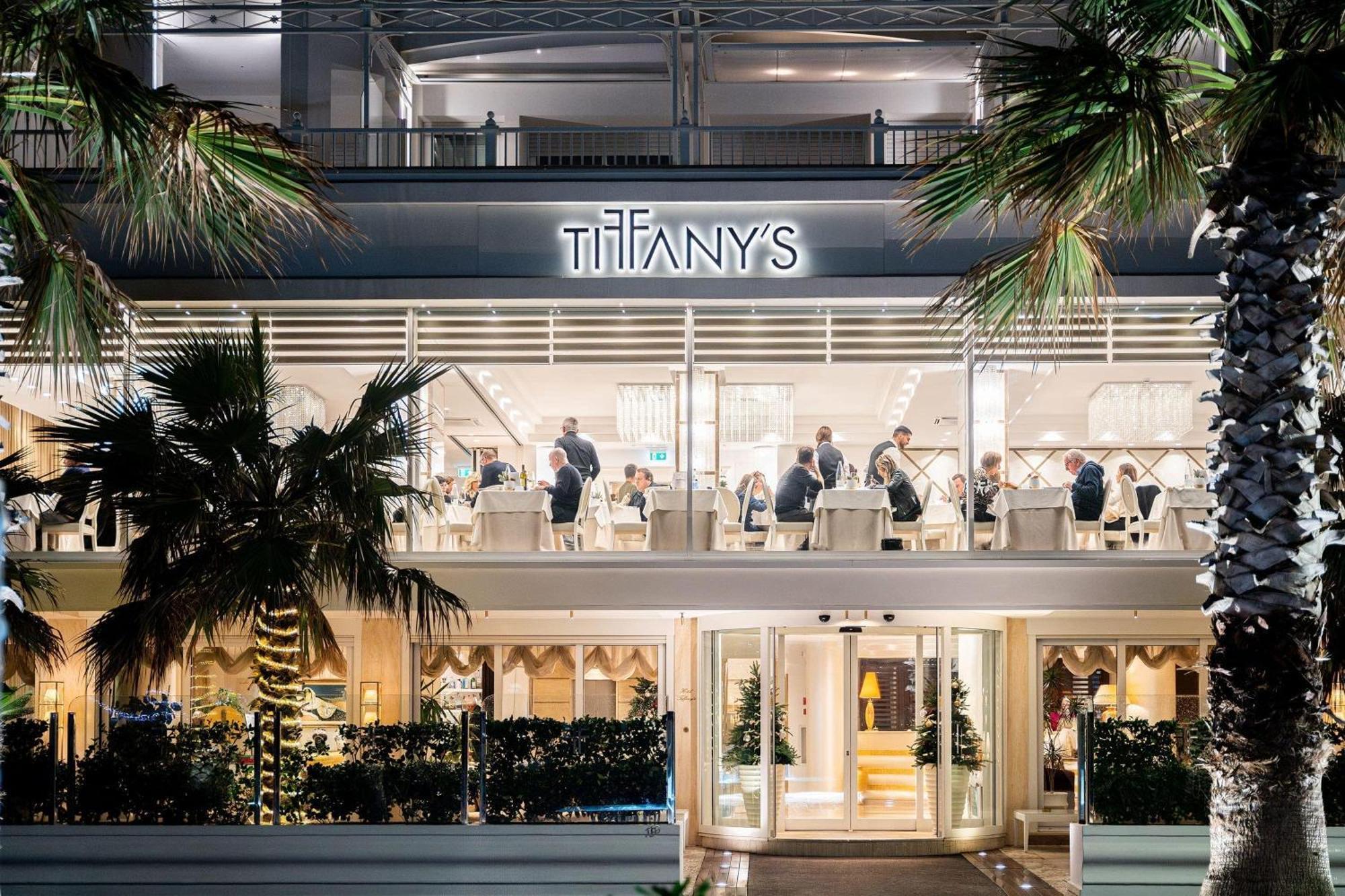 Hotel Tiffany'S ริชโชเน ภายนอก รูปภาพ
